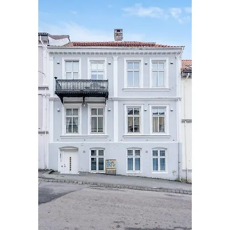 Lejlighed Affordable Central Flat On Ground Level. Hf1